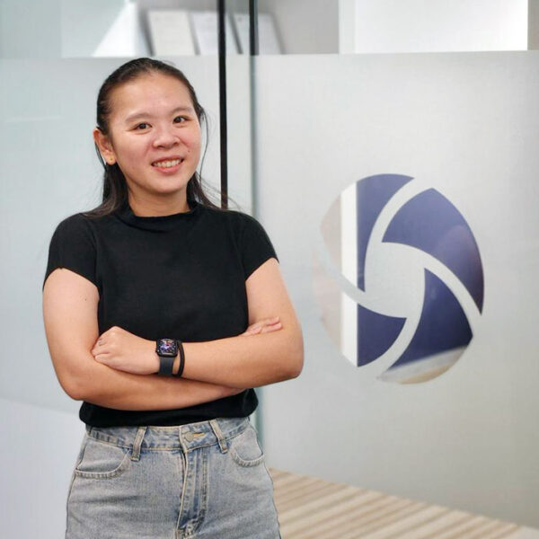 zhi xu 2 600x600 - Our Team